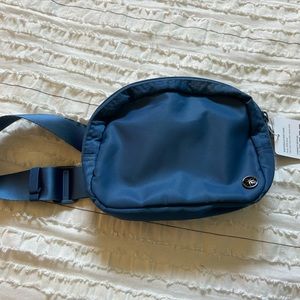 NWT Gaiam Hip Pack